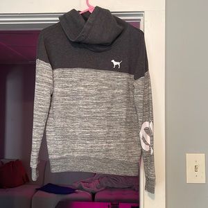 long neck pink gray/light gray sweatshirt